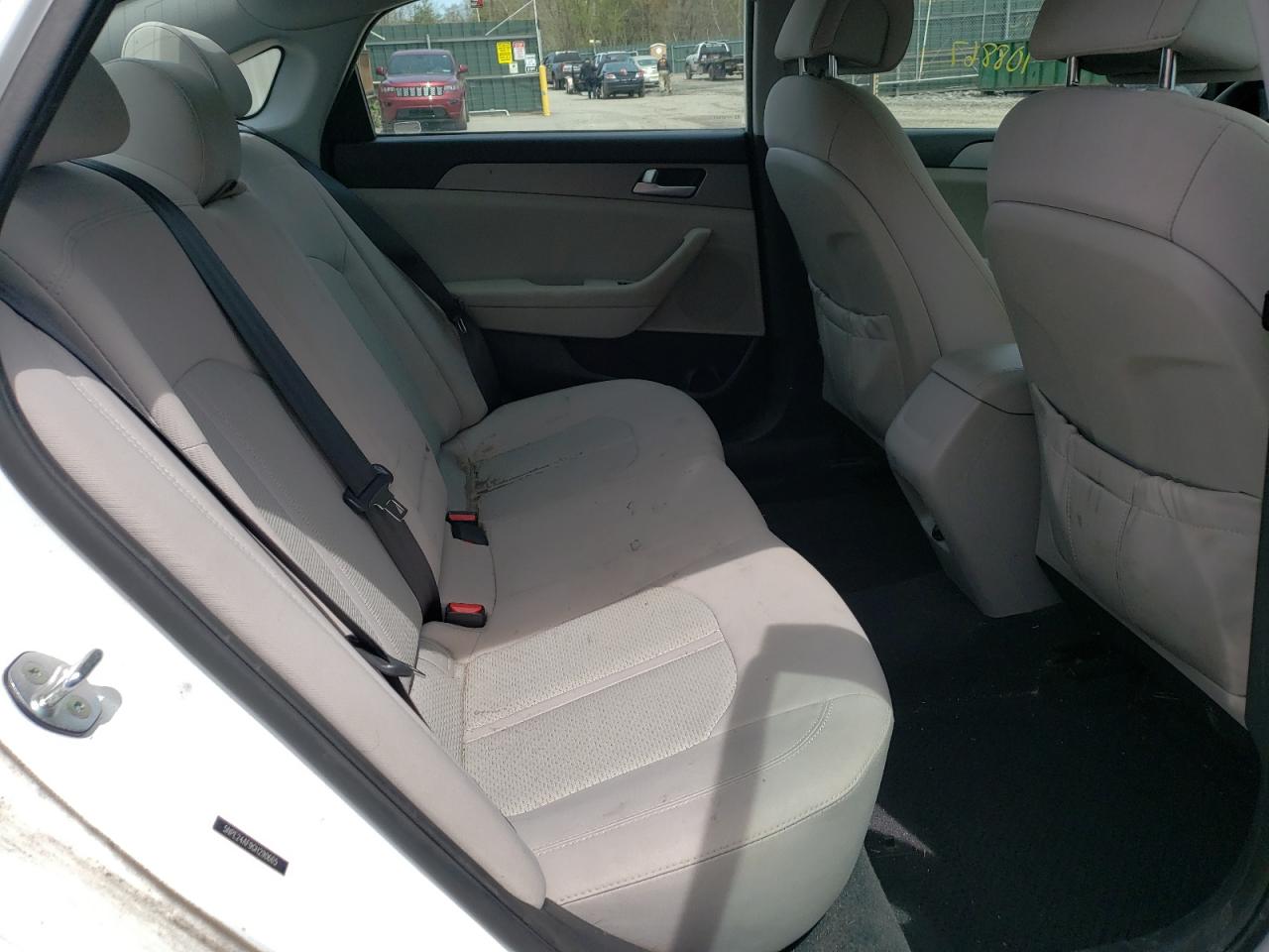 Photo 6 from auction – 2016 HYUNDAI SONATA SE with VIN 5NPE24AF9GH290665