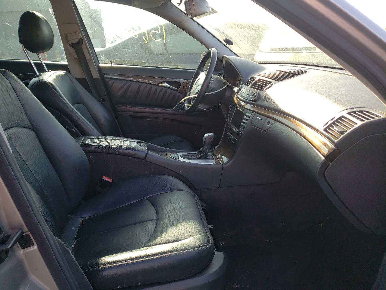 Photo 5 from auction – 2004 MERCEDES-BENZ E 320 with VIN WDBUF65J24A511633