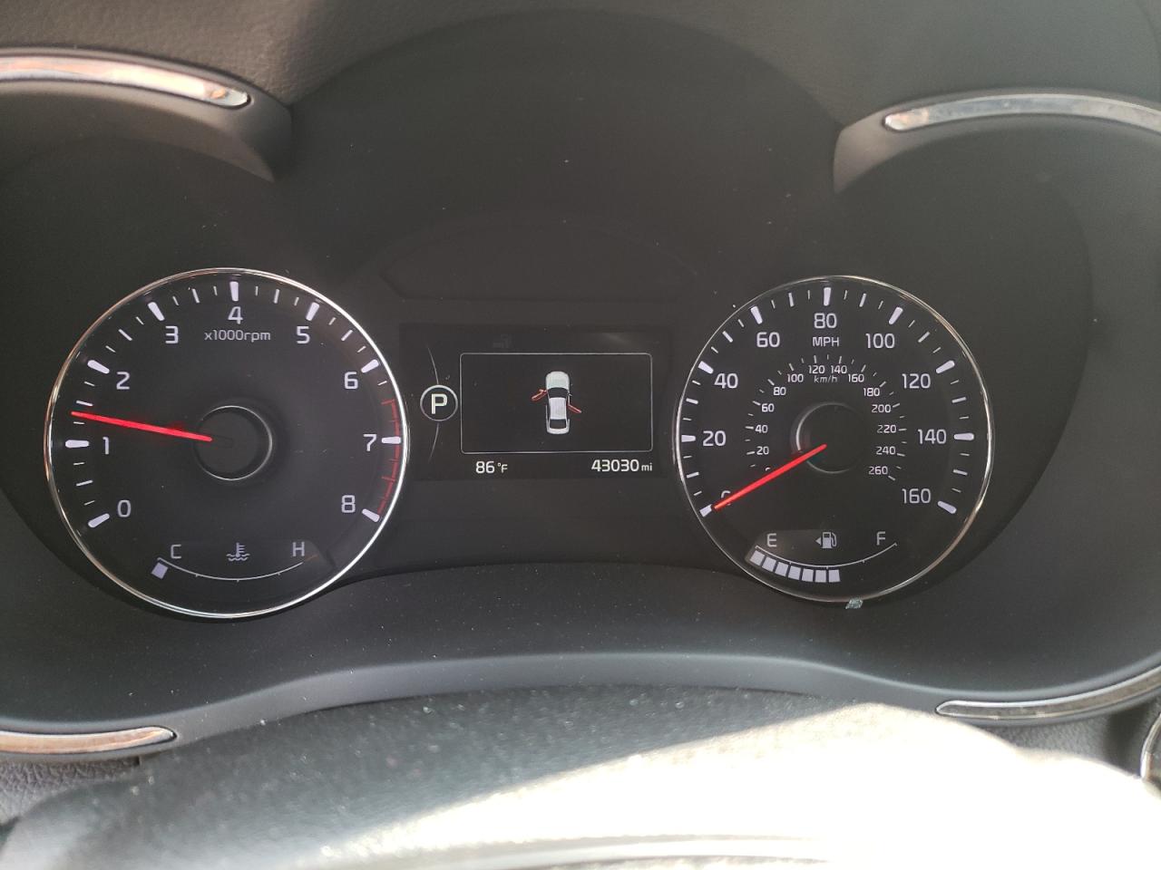 Photo 8 from auction – 2017 KIA FORTE LX with VIN 3KPFL4A78HE136609