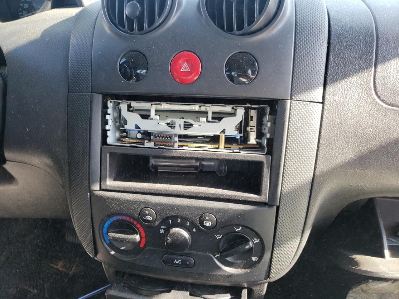 Photo 9 from auction – 2006 CHEVROLET AVEO BASE with VIN KL1TD56676B535163