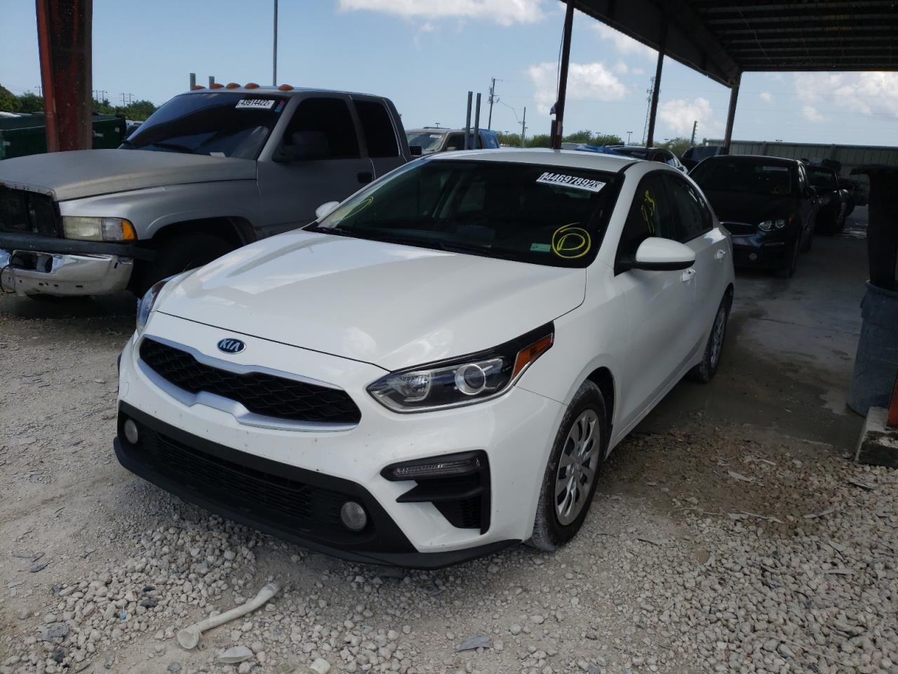 Photo 2 from auction – 2021 KIA FORTE FE with VIN 3KPF24AD4ME407247