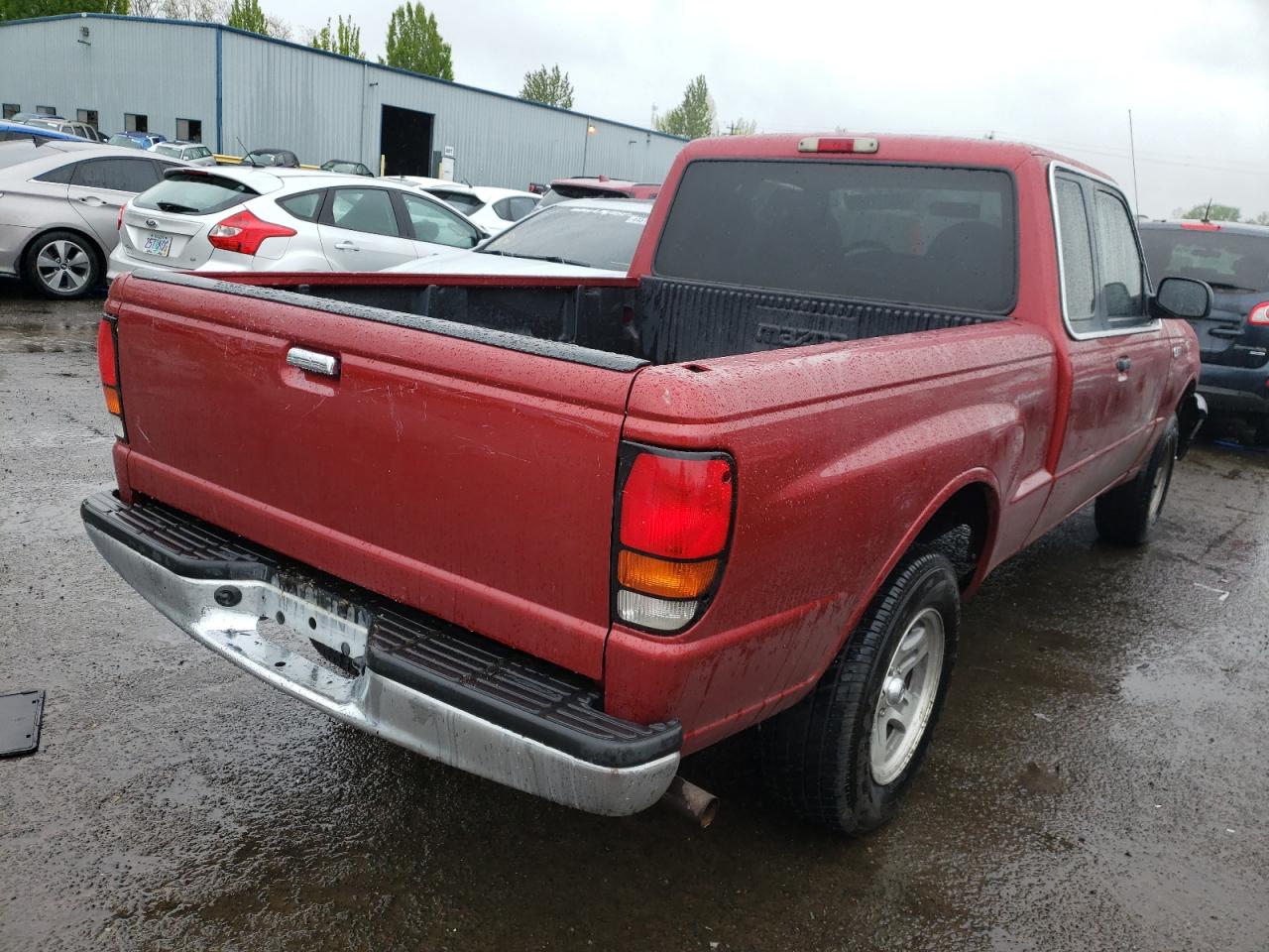 Photo 4 from auction – 2000 MAZDA B2500 CAB with VIN 4F4YR16C8YTM29615