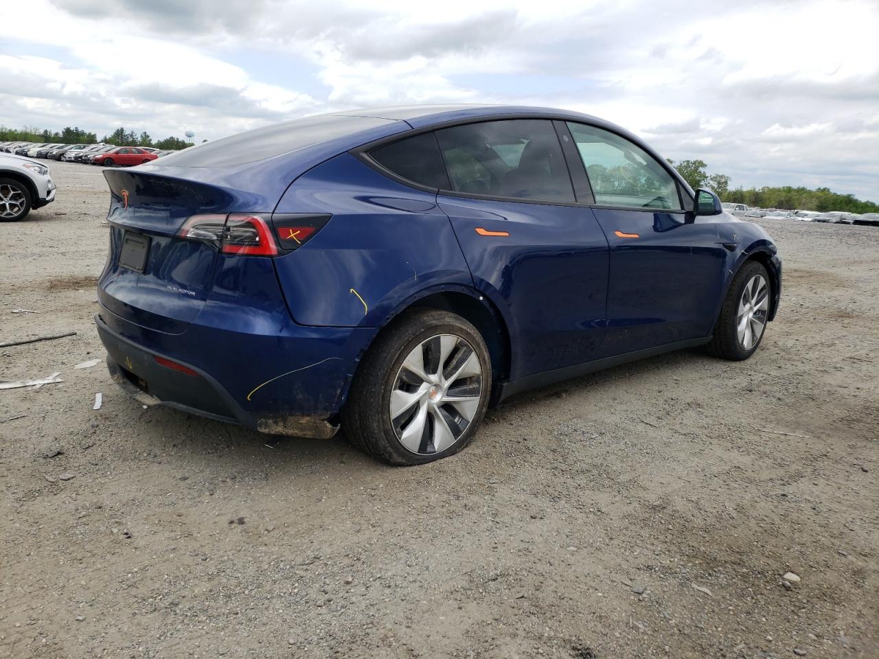 Photo 4 from auction – 2021 TESLA MODEL Y with VIN 5YJYGAEE1MF121426