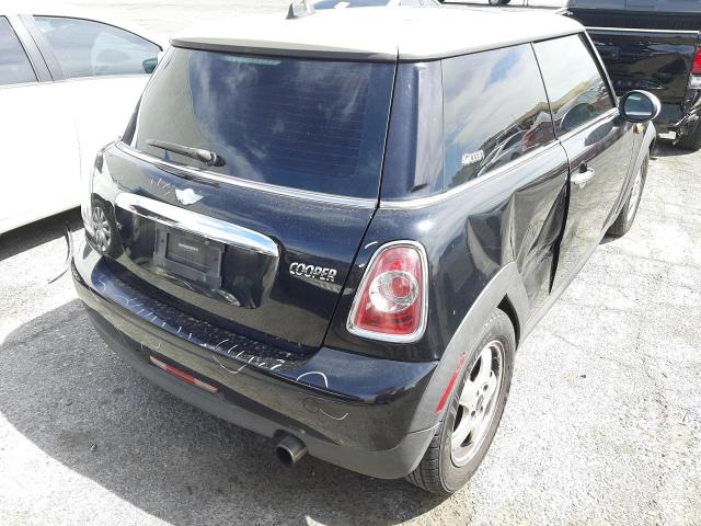 Photo 4 from auction – 2011 MINI COOPER with VIN WMWSU3C56BT251304