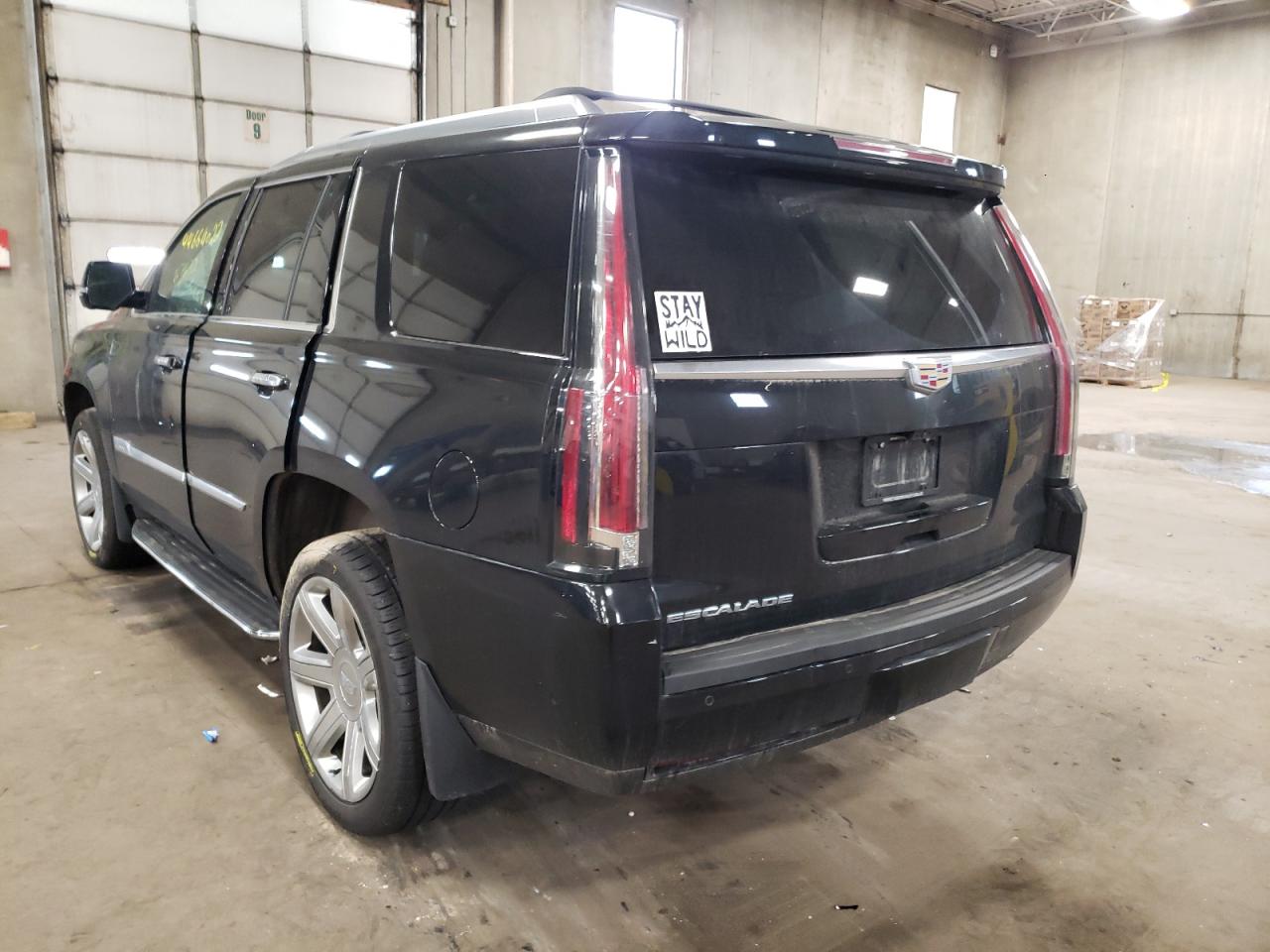 Photo 3 from auction – 2017 CADILLAC ESCALADE L with VIN 1GYS4BKJ0HR191094