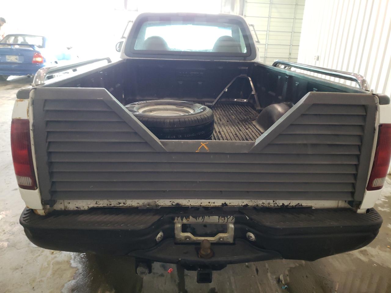 Photo 6 from auction – 1997 FORD F150 with VIN 1FTEF17W5VKD72059