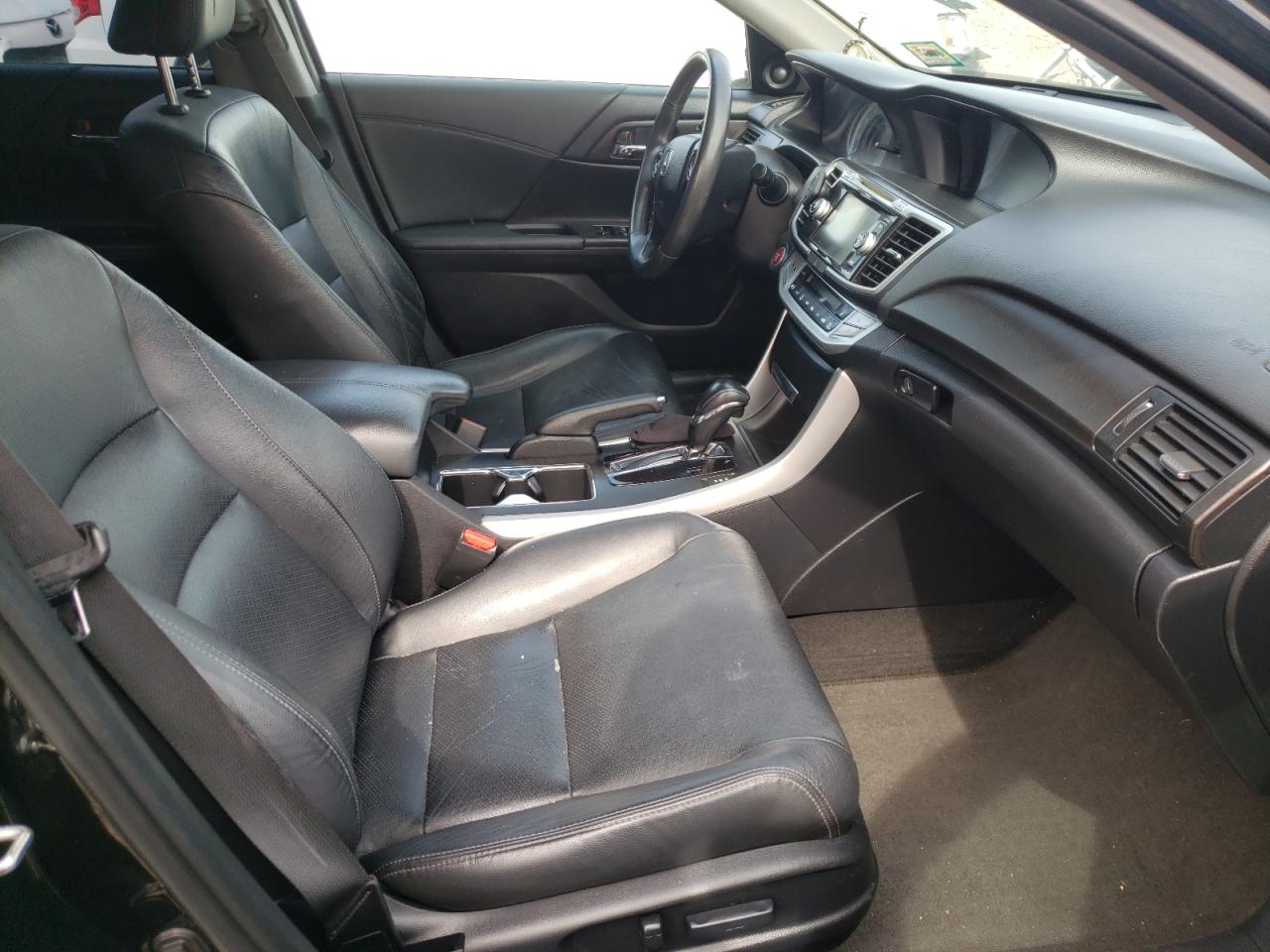 Photo 5 from auction – 2014 HONDA ACCORD EXL with VIN 1HGCR2F83EA004882