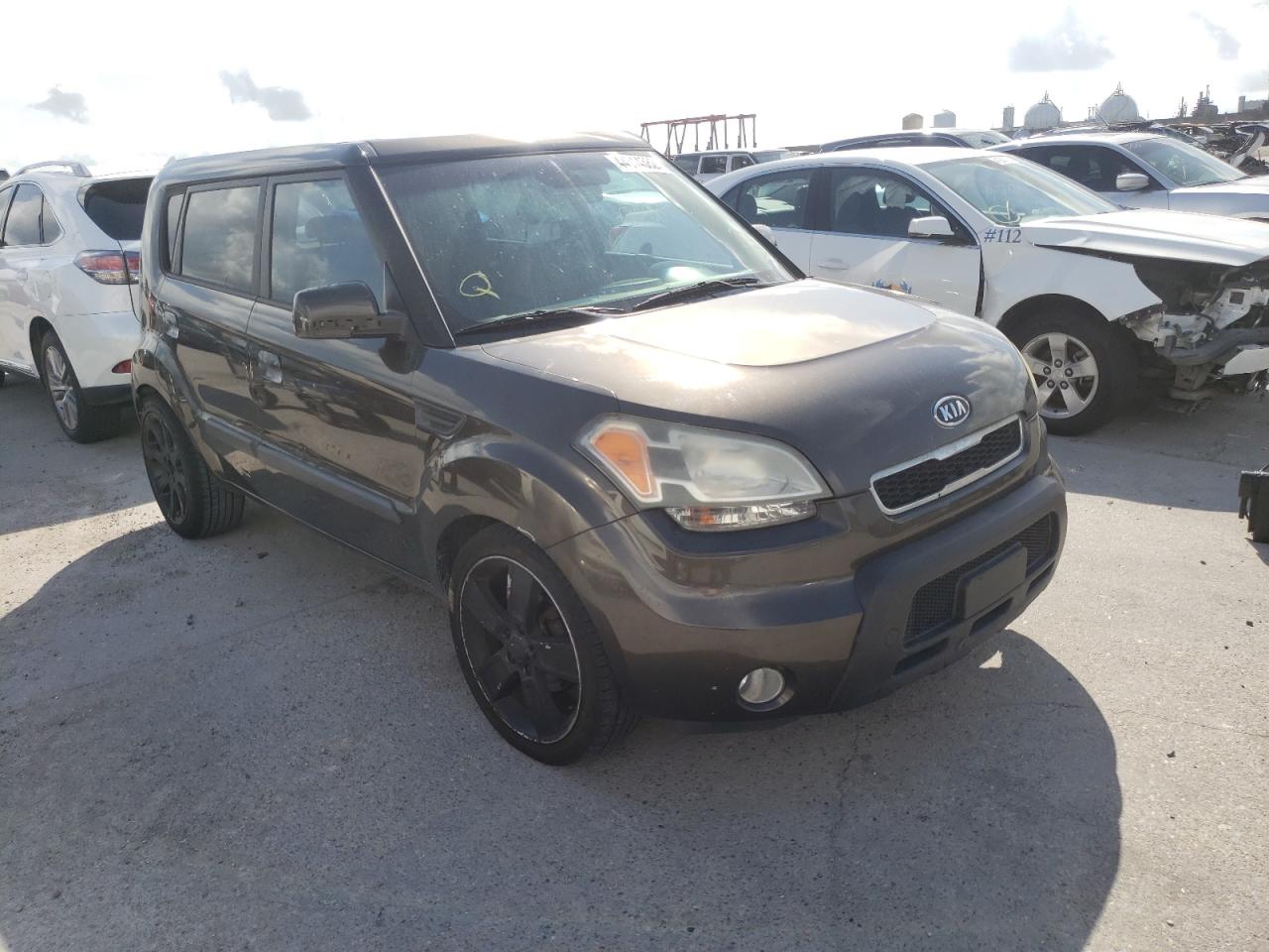 KIA SOUL 2010 with VIN KNDJT2A24A7095761 - Photo from auction