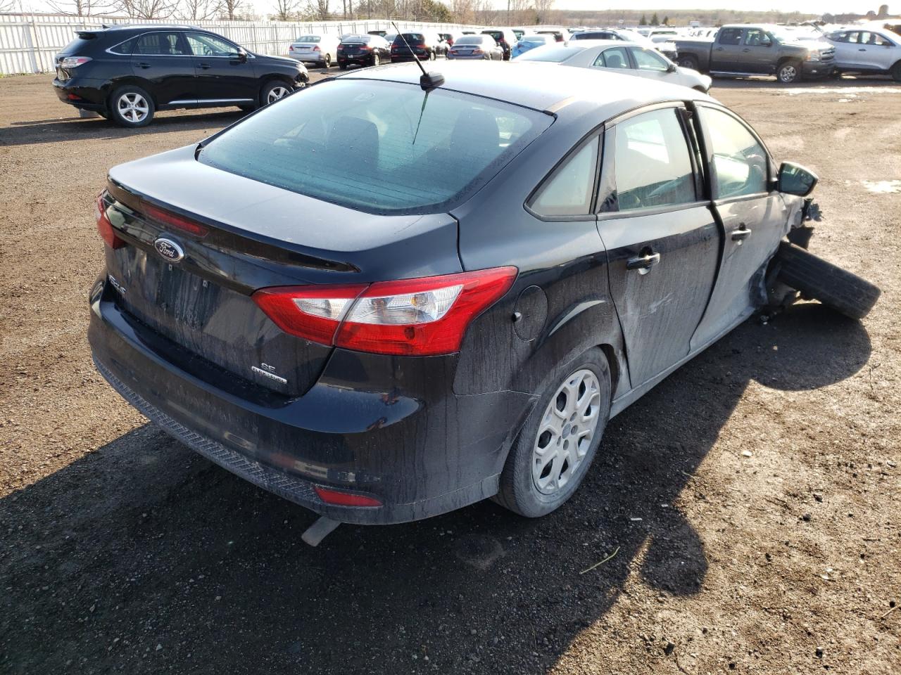 Photo 4 from auction – 2014 FORD FOCUS SE with VIN 1FADP3F2XEL124702