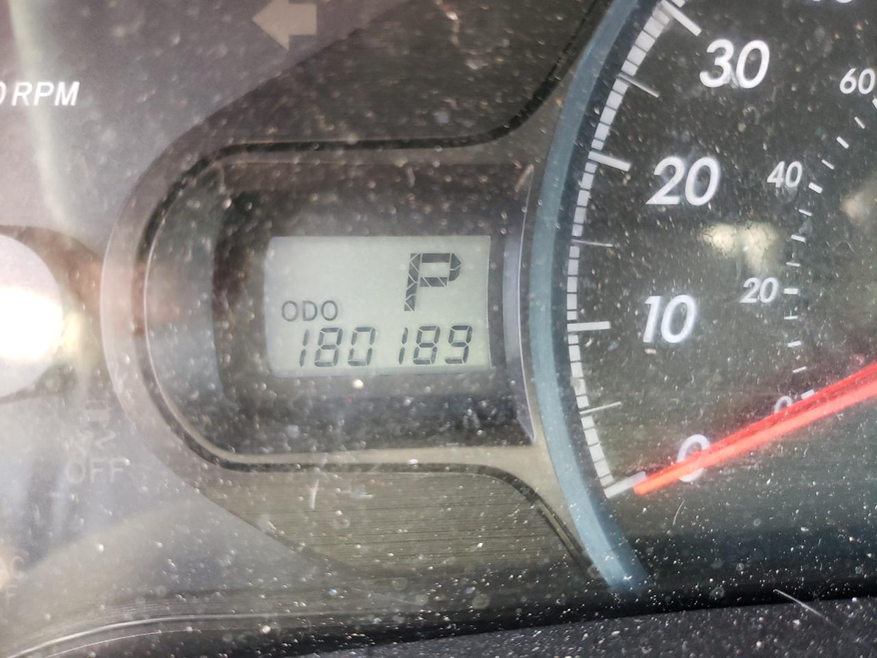 Photo 8 from auction – 2011 TOYOTA SIENNA with VIN 5TDZK3DC7BS011665