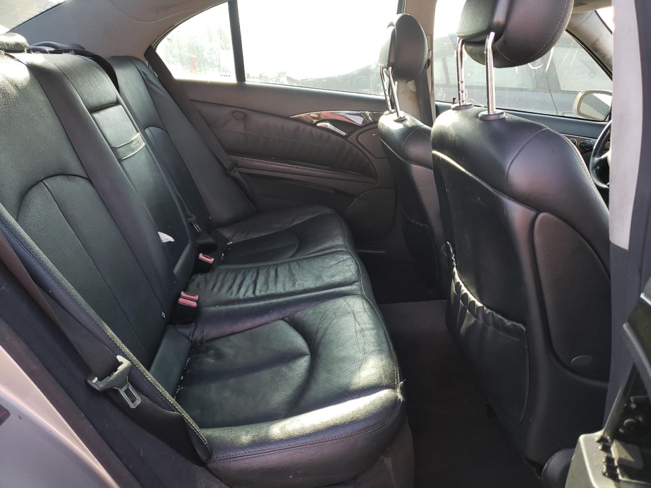 Photo 6 from auction – 2004 MERCEDES-BENZ E 320 with VIN WDBUF65J24A511633