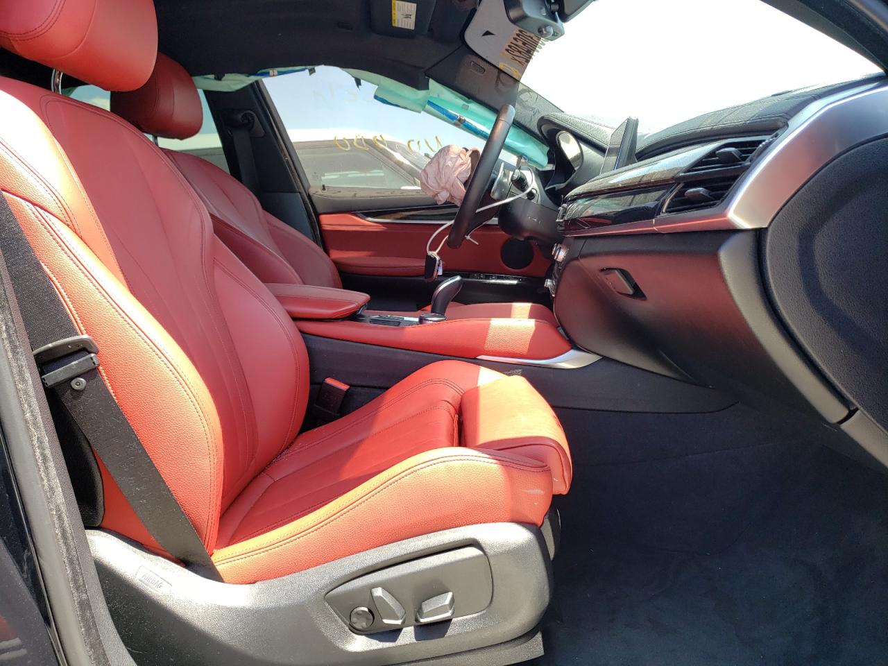 Photo 5 from auction – 2017 BMW X6 XDRIVE3 with VIN 5UXKU2C34H0X47822