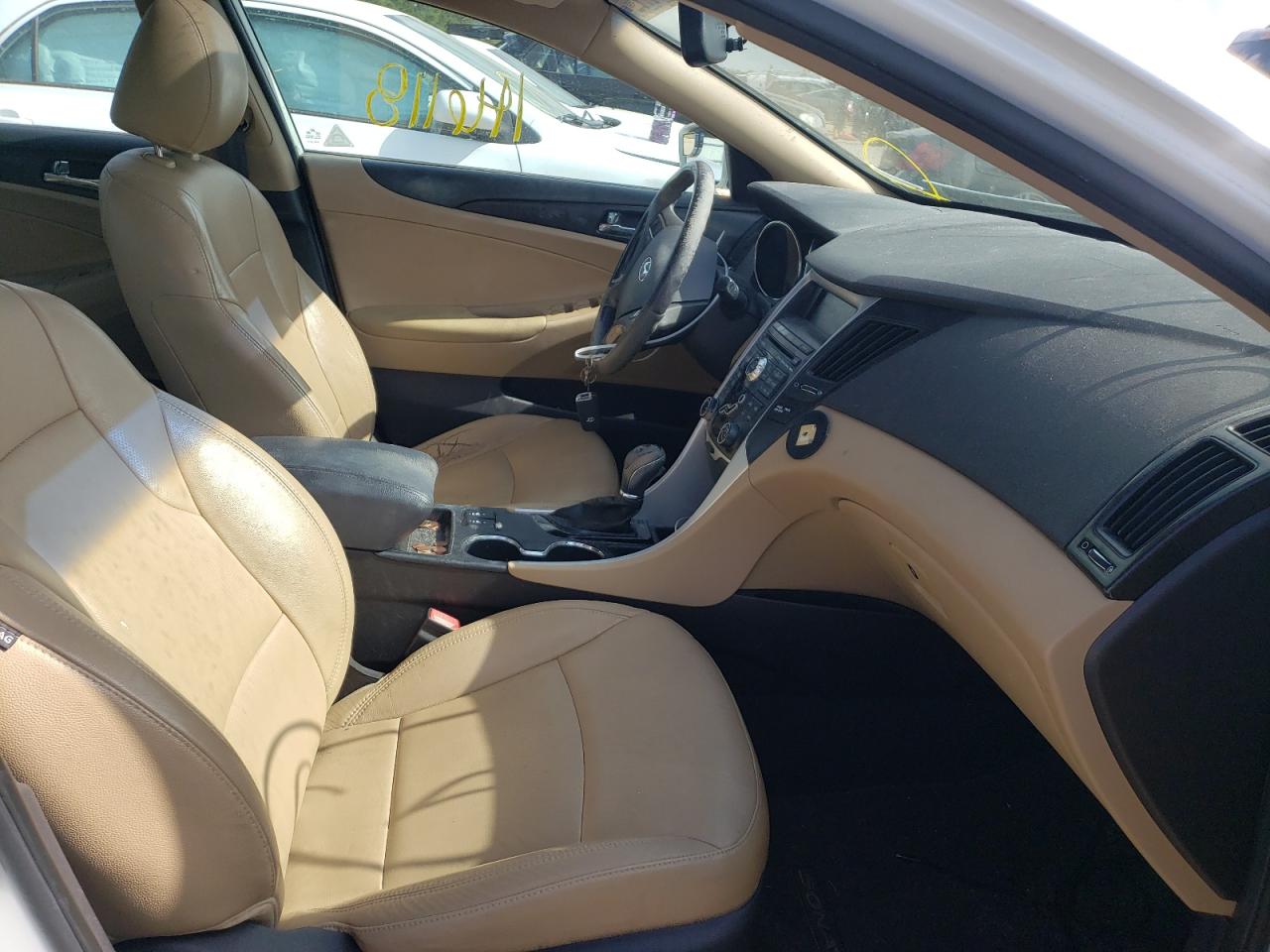 Photo 5 from auction – 2011 HYUNDAI SONATA SE with VIN 5NPEC4AC0BH299508