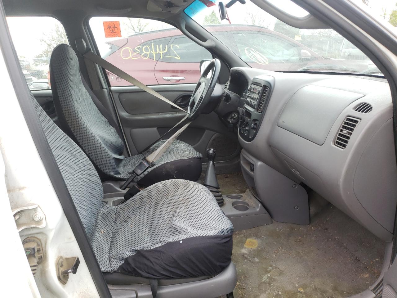 Photo 5 from auction – 2001 FORD ESCAPE with VIN 1FMYU02B51KE85498