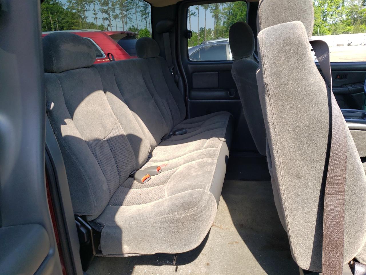Photo 6 from auction – 2004 CHEVROLET SILVRDO LT with VIN 2GCEC19V241243479