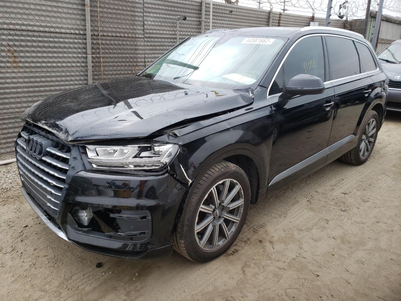 Photo 2 from auction – 2018 AUDI Q7 PREMIUM with VIN WA1LAAF76JD016843