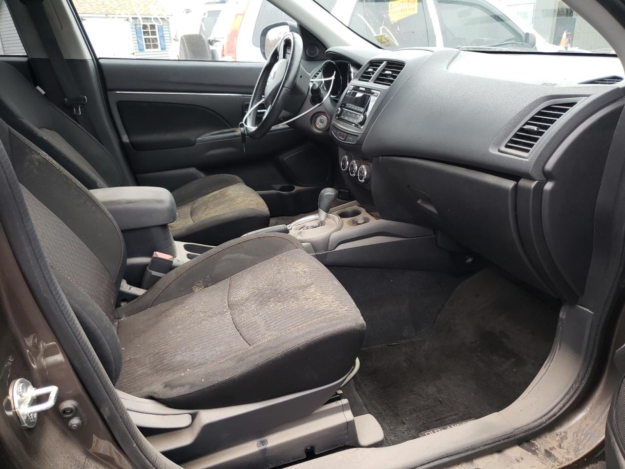 Photo 5 from auction – 2017 MITSUBISHI OUTLANDER with VIN JA4AR3AU3HZ002453