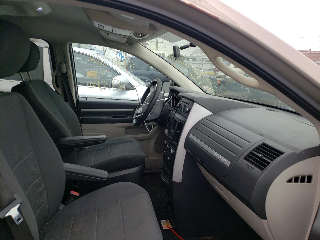 Photo 5 from auction – 2009 DODGE GRAND CARA with VIN 2D8HN54199R550287