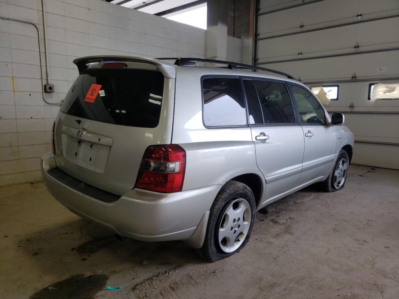 Photo 4 from auction – 2004 TOYOTA HIGHLANDER with VIN JTEEP21A340006428