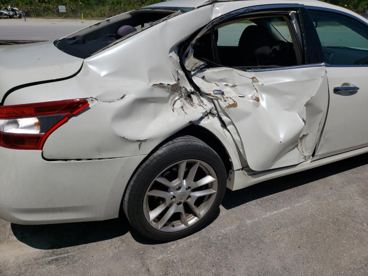 Photo 9 from auction – 2010 NISSAN MAXIMA S with VIN 1N4AA5AP5AC817786