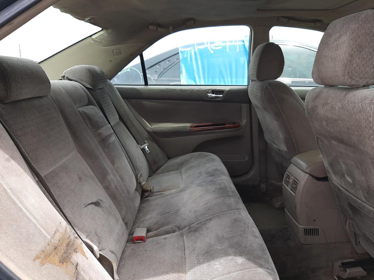 Photo 6 from auction – 2002 TOYOTA CAMRY LE with VIN 4T1BE30K32U593986