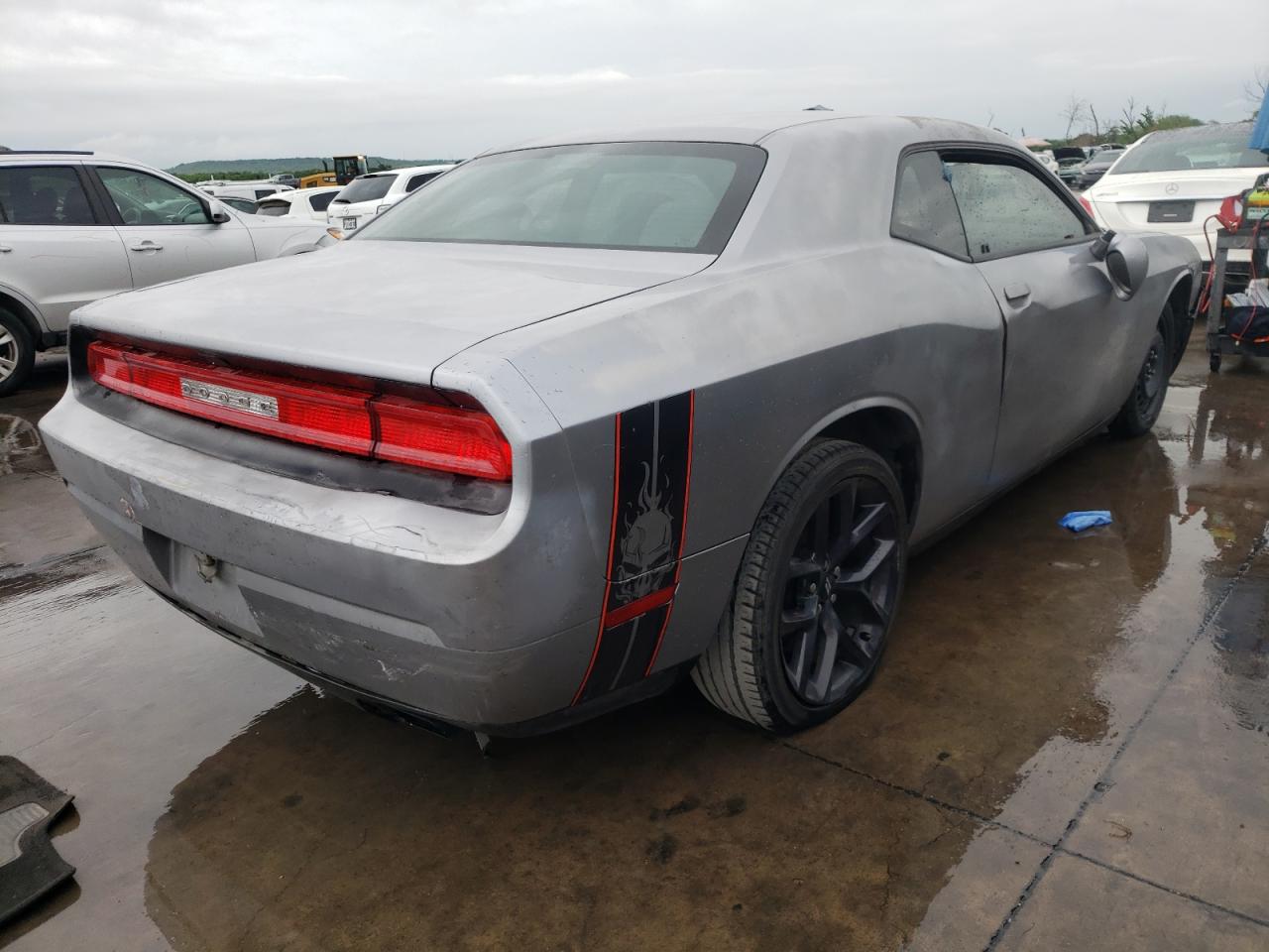Photo 4 from auction – 2013 DODGE CHALLENGER with VIN 2C3CDYAGXDH581458