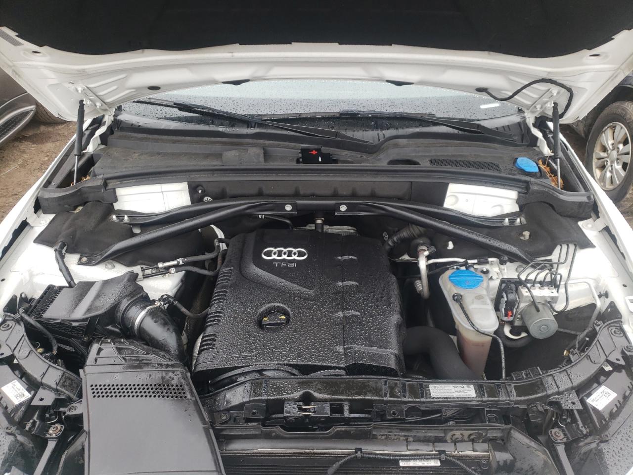 Zdjęcie 7 z aukcji – 2015 AUDI Q5 PREMIUM z VIN WA1LFAFP7FA064605