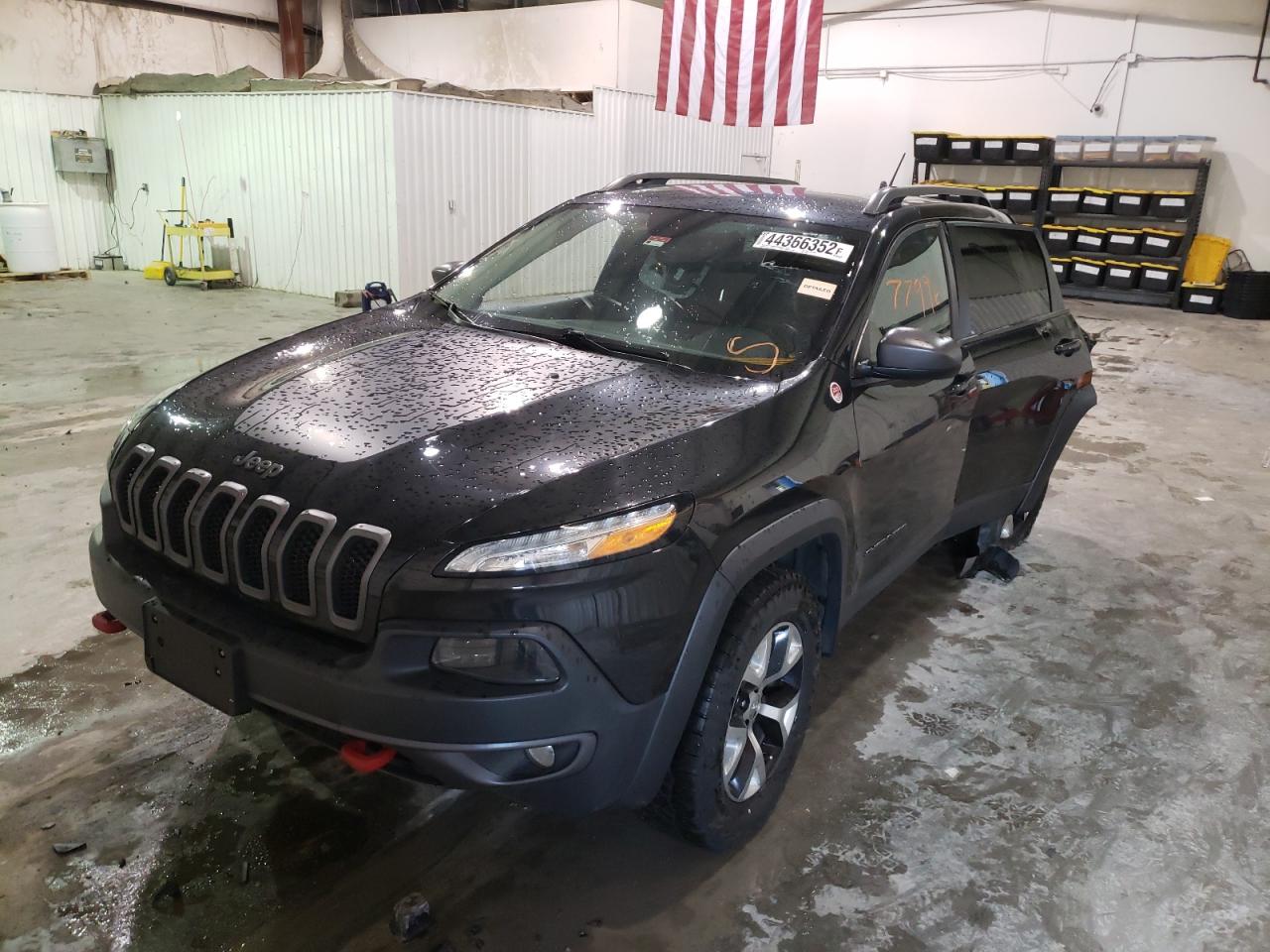 Photo 2 from auction – 2016 JEEP CHEROKEE T with VIN 1C4PJMBS5GW130977