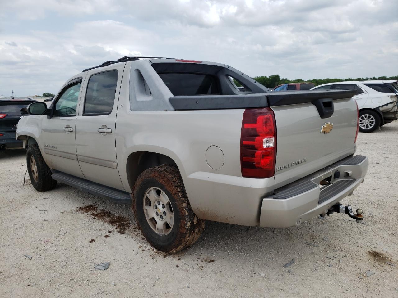 Photo 3 from auction – 2007 CHEVROLET AVALANCHE with VIN 3GNFK12307G119164