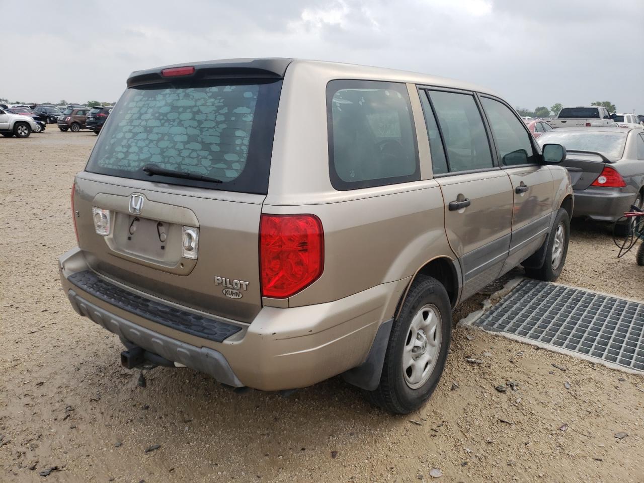 Photo 4 from auction – 2004 HONDA PILOT LX with VIN 2HKYF18114H600149