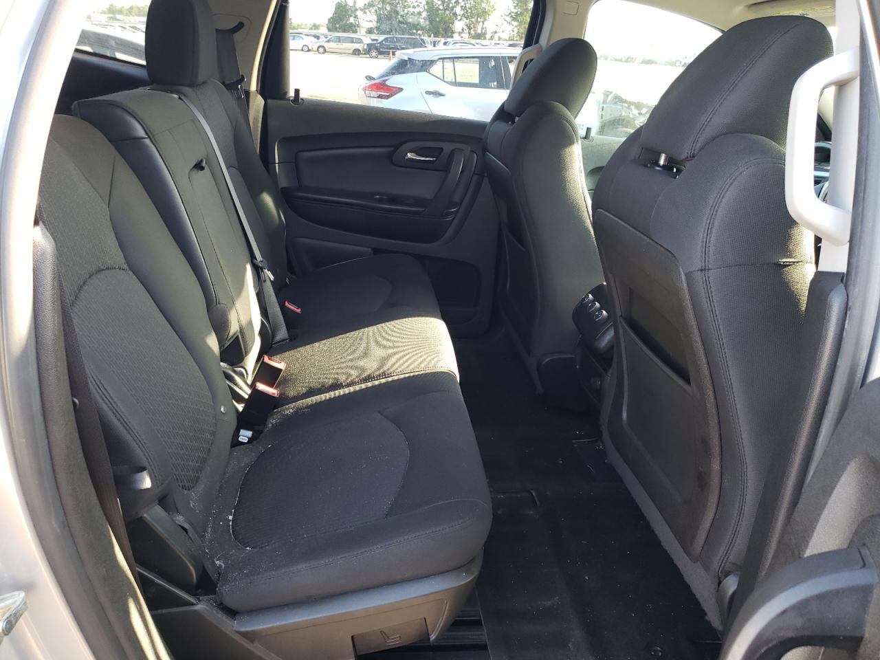 Photo 6 from auction – 2011 CHEVROLET TRAVERSE L with VIN 1GNKRGED5BJ189204