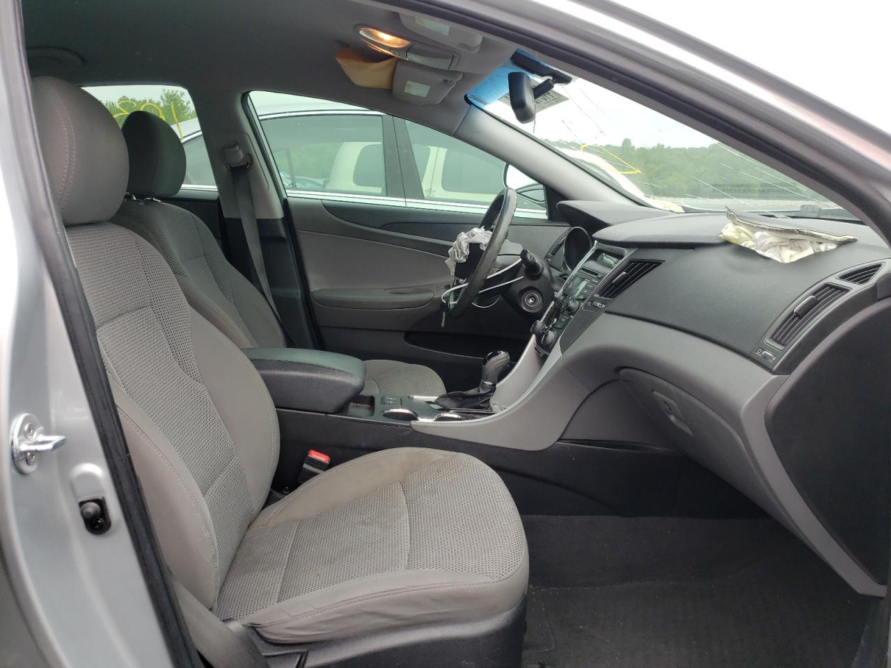 Photo 5 from auction – 2013 HYUNDAI SONATA GLS with VIN 5NPEB4AC1DH657804