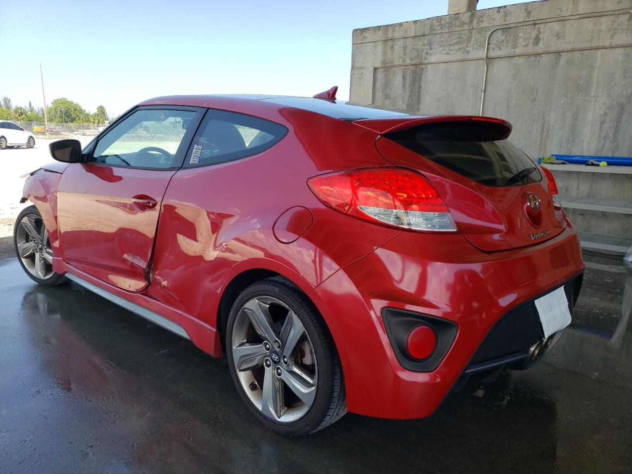 Photo 3 from auction – 2013 HYUNDAI VELOSTER T with VIN KMHTC6AE3DU129166