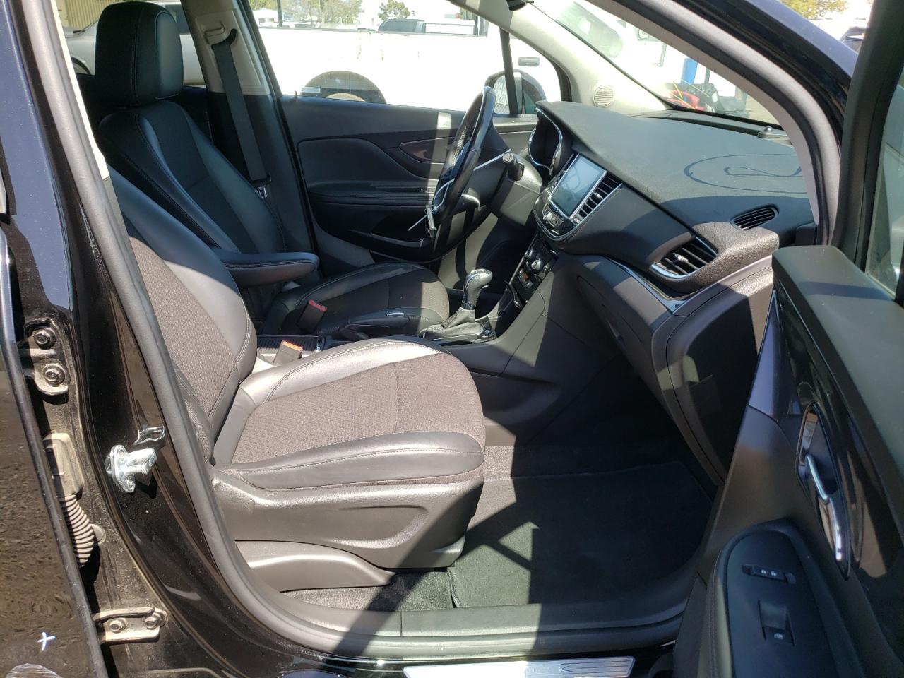 Photo 5 from auction – 2019 BUICK ENCORE PRE with VIN KL4CJASB6KB928461