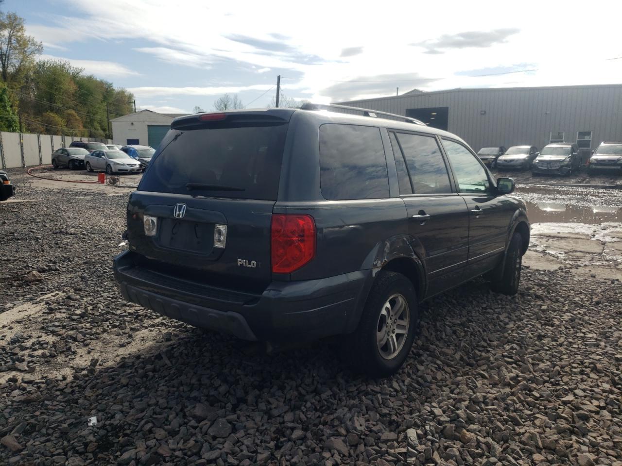 Photo 4 from auction – 2003 HONDA PILOT EX with VIN 2HKYF18433H622615