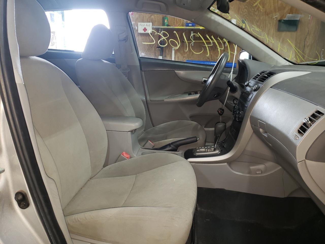 Photo 5 from auction – 2010 TOYOTA COROLLA BA with VIN 1NXBU4EE3AZ273612