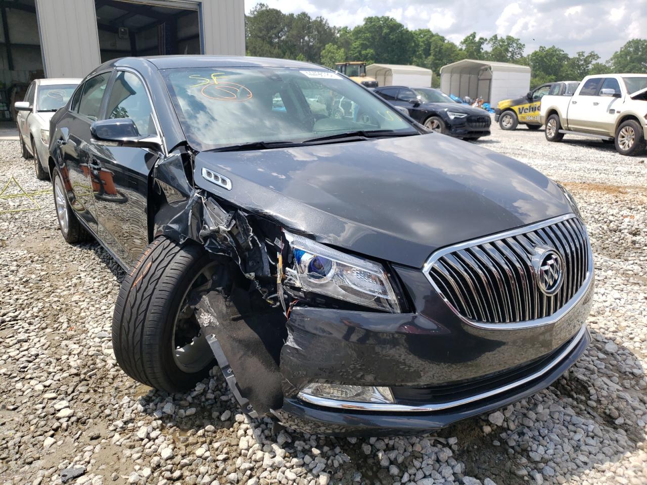 BUICK LACROSSE 2015 with VIN 1G4GB5G38FF297803 - Photo from auction