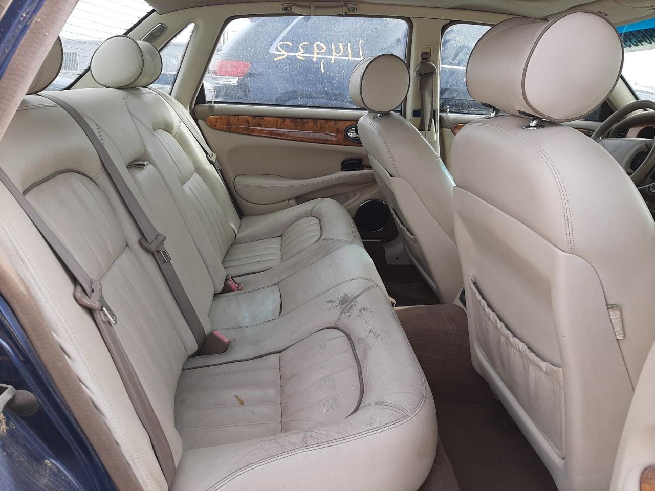Photo 6 from auction – 2000 JAGUAR XJ8 with VIN SAJDA14C5YLF03336