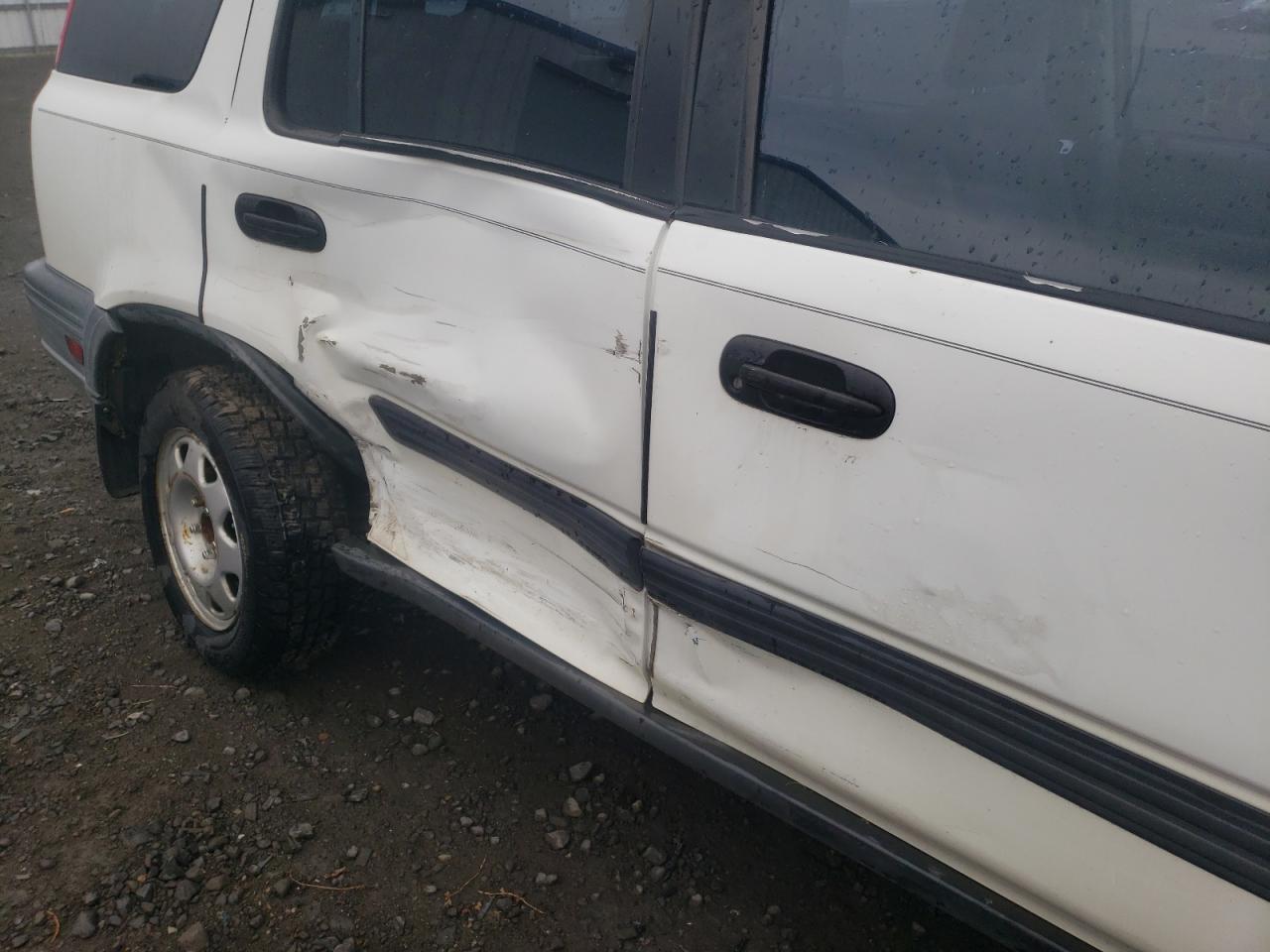 Photo 9 from auction – 2001 HONDA CR-V LX with VIN JHLRD28481S010671