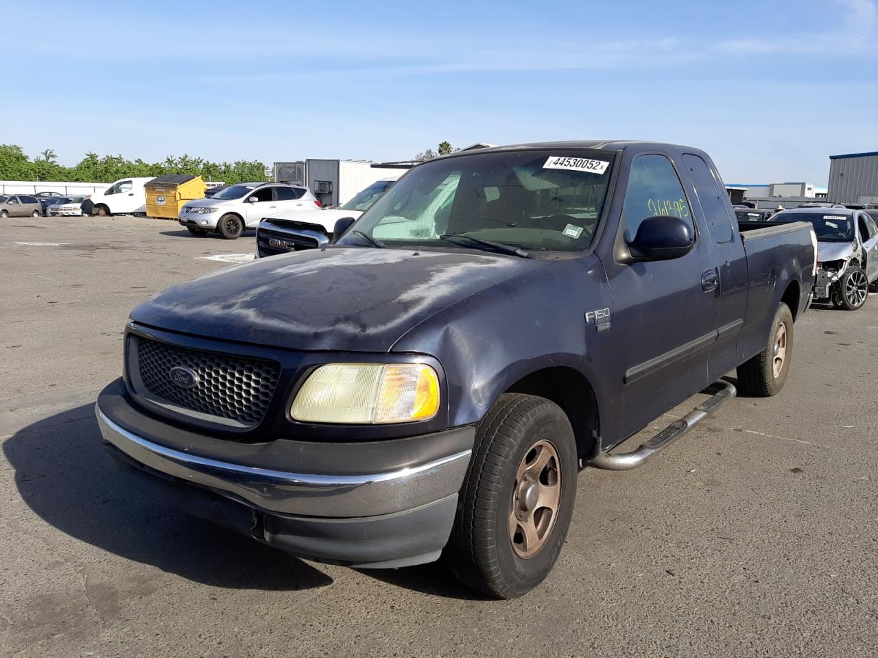 Photo 2 from auction – 2001 FORD F150 with VIN 1FTRX17L81NB65730