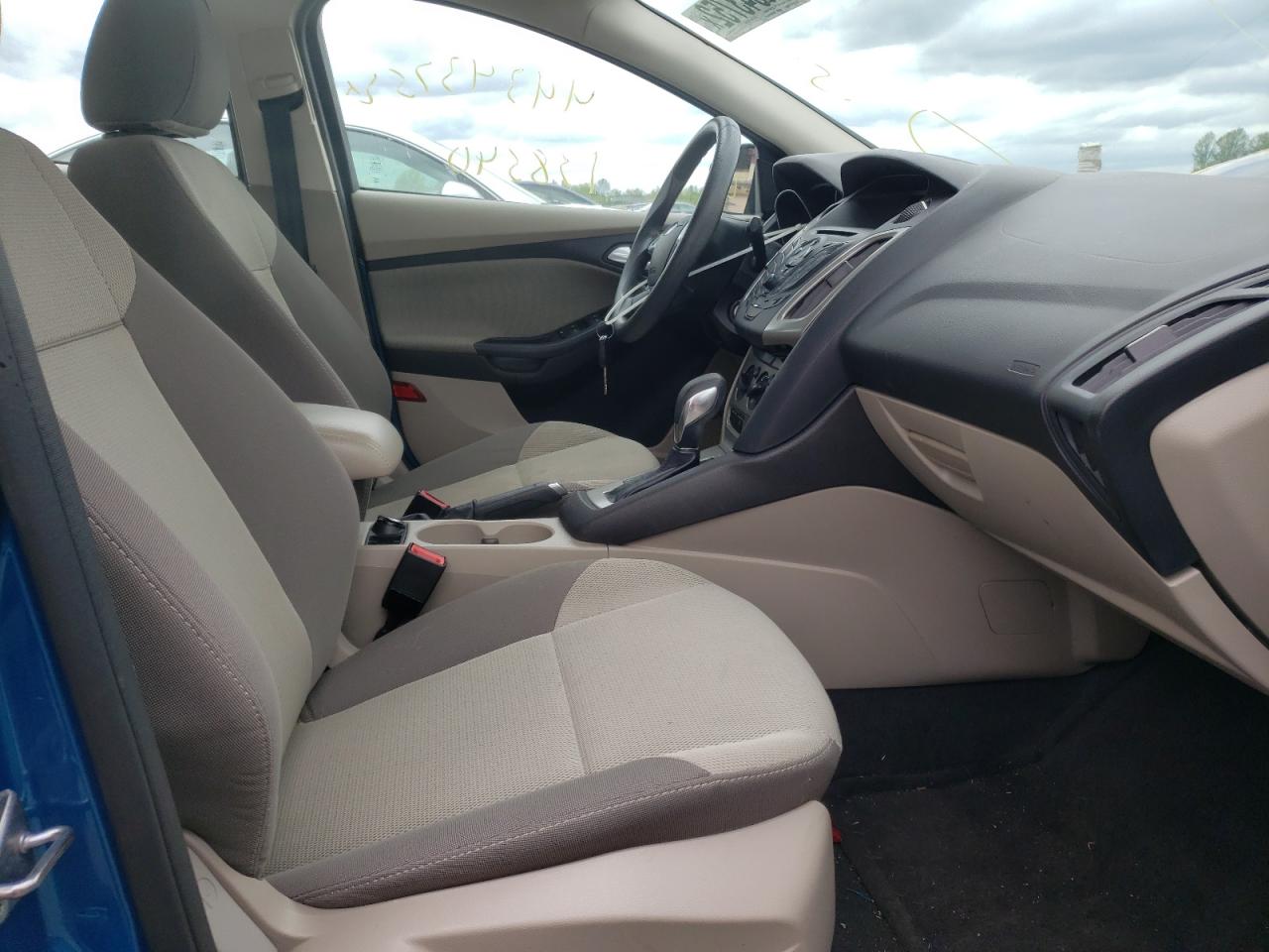 Photo 5 from auction – 2014 FORD FOCUS SE with VIN 1FADP3F26EL370517