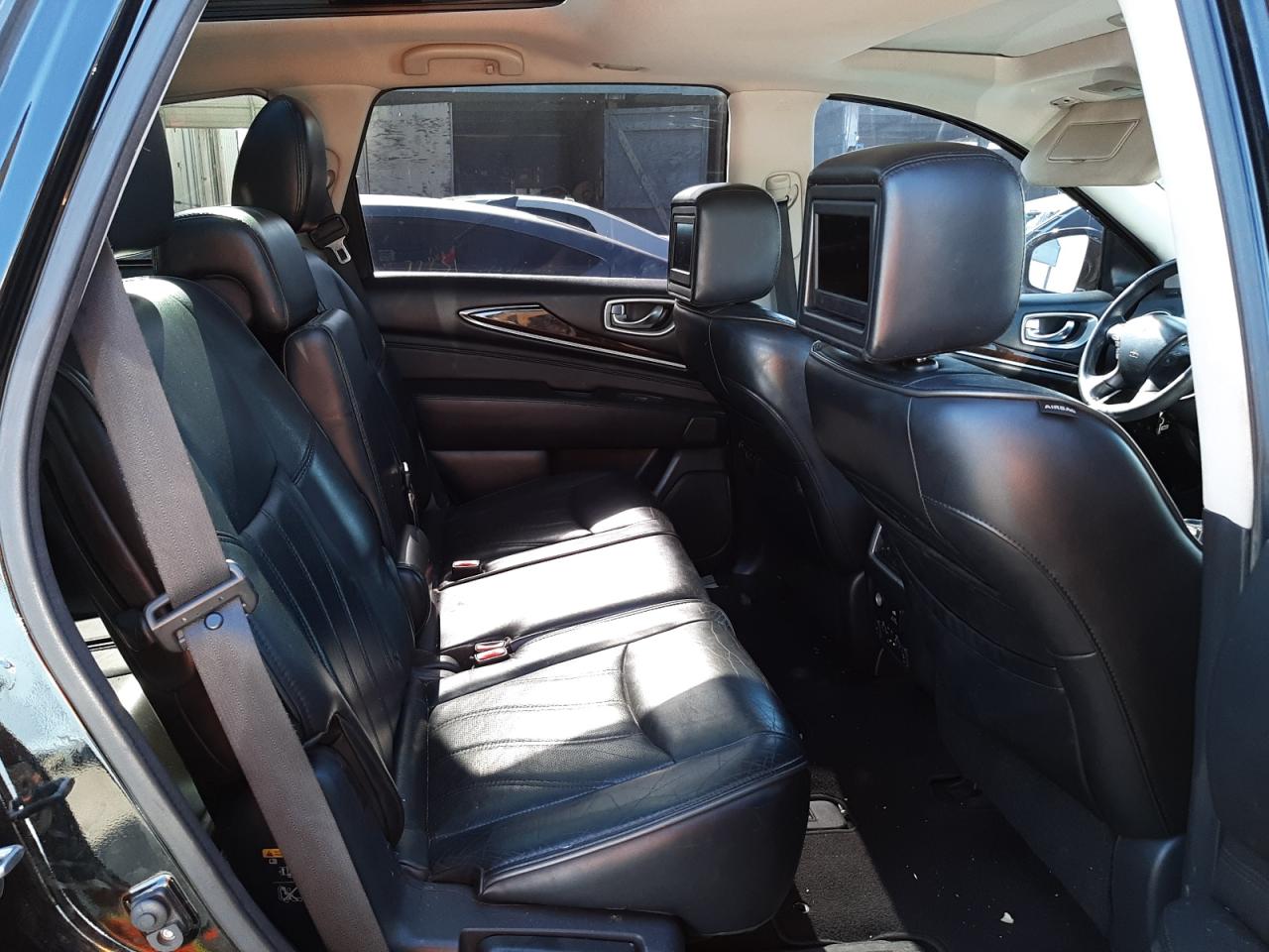 Photo 6 from auction – 2013 INFINITI JX35 with VIN 5N1AL0MM8DC321504
