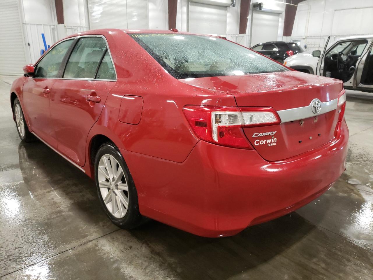 Photo 3 from auction – 2014 TOYOTA CAMRY L with VIN 4T4BF1FK1ER359817