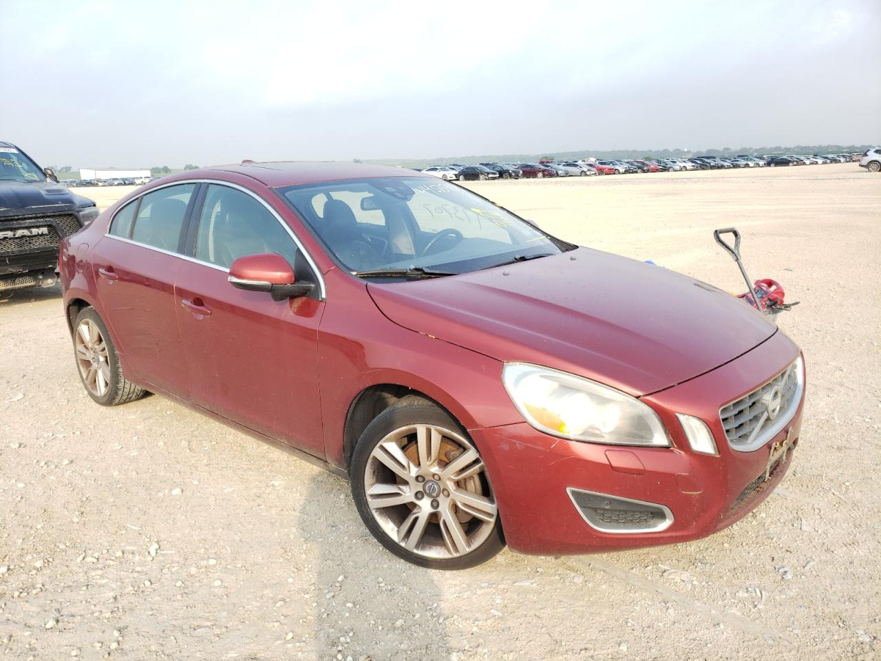 VOLVO S60 T5 2012 with VIN YV1622FSXC2079902 - Photo from auction