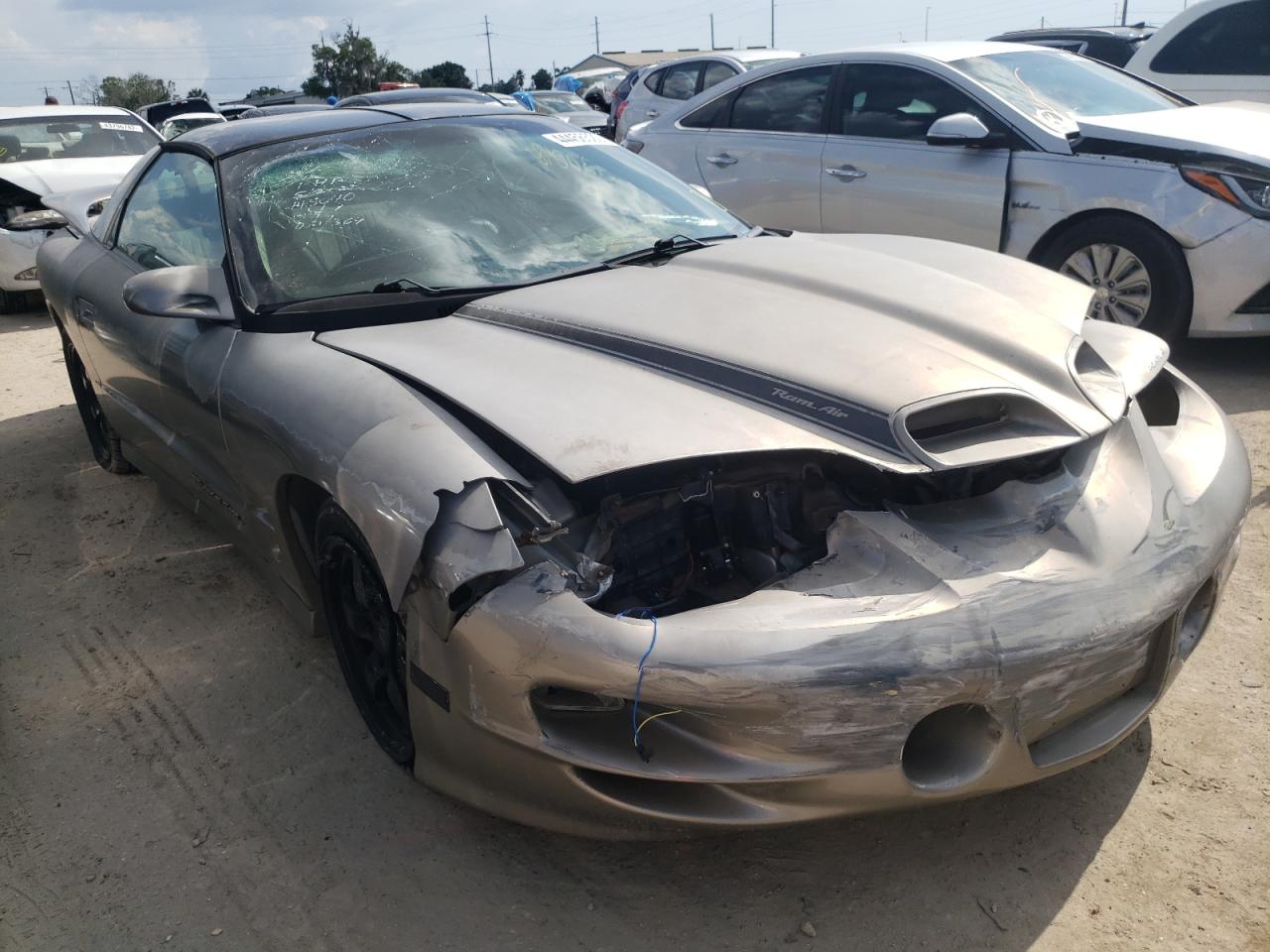 PONTIAC FIREBIRD F 2000 with VIN 2G2FV22G3Y2140995 - Photo from auction