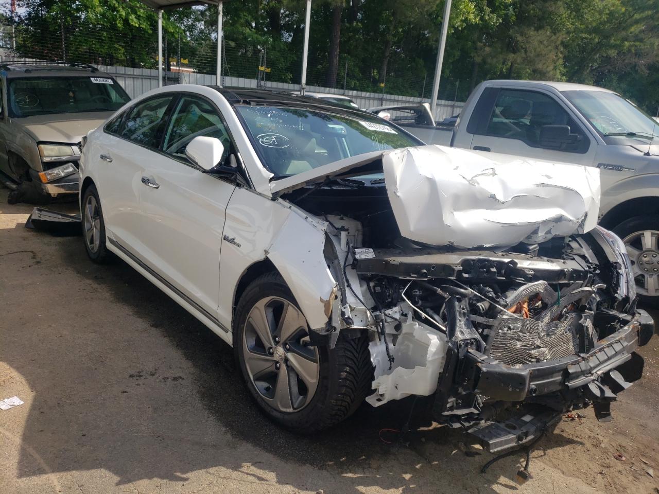 Photo 1 from auction – 2016 HYUNDAI SONATA HYB with VIN KMHE34L19GA026458