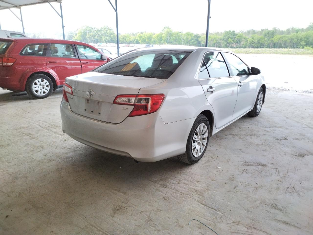 Photo 4 from auction – 2013 TOYOTA CAMRY L with VIN 4T1BF1FK7DU717527