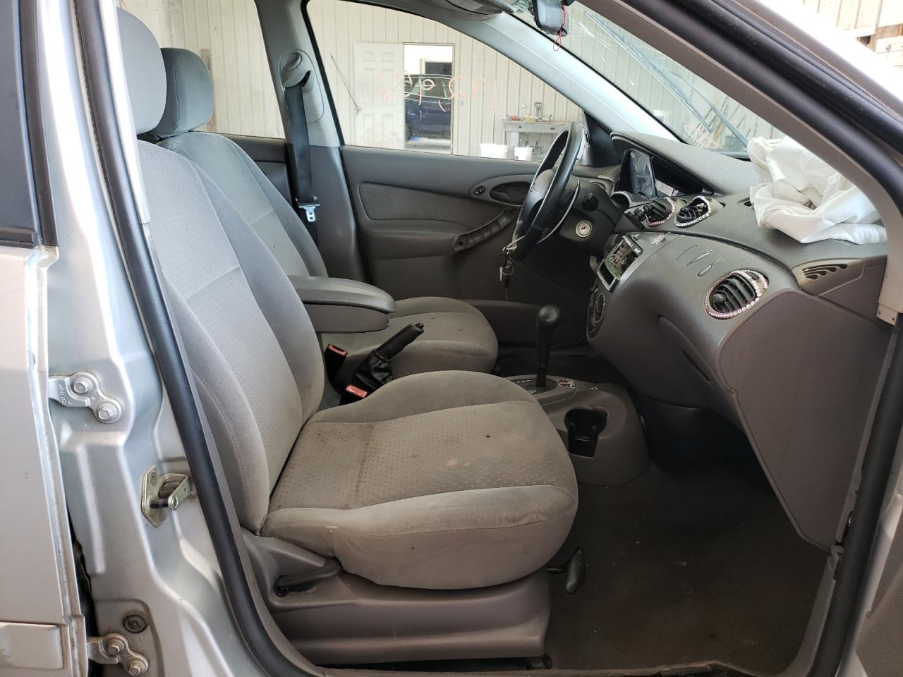 Photo 5 from auction – 2003 FORD FOCUS ZTS with VIN 1FAFP38303W130700
