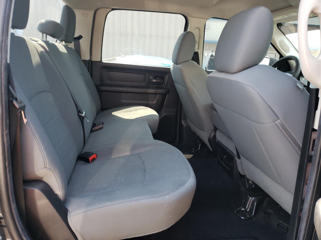 Photo 6 from auction – 2014 RAM 1500 ST with VIN 3C6RR6KT5EG201460