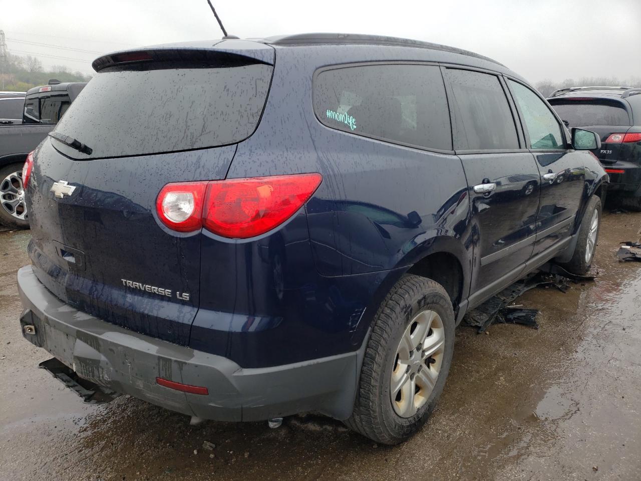 Photo 4 from auction – 2011 CHEVROLET TRAVERSE L with VIN 1GNKREED1BJ218878